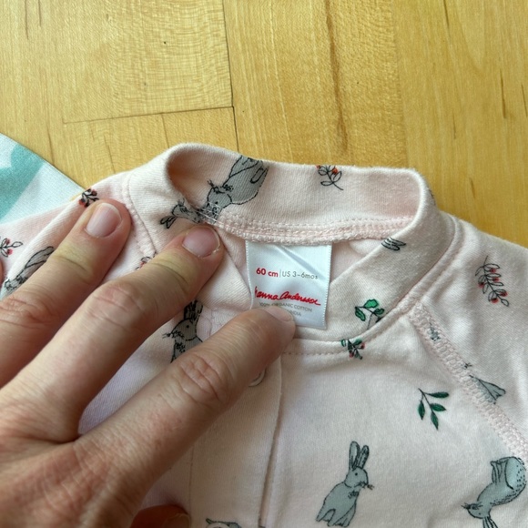 Bundle of Hanna Andersson jammies - Picture 5 of 8